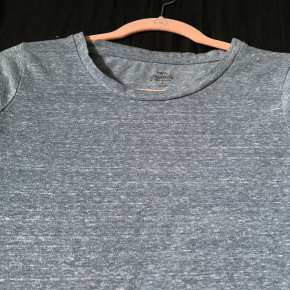 t-shirt - Picture 2 of 3